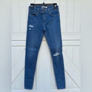 Levi’s 710 Super Skinny Jeans Size 27 Distressed Medium Wash Stretch Denim